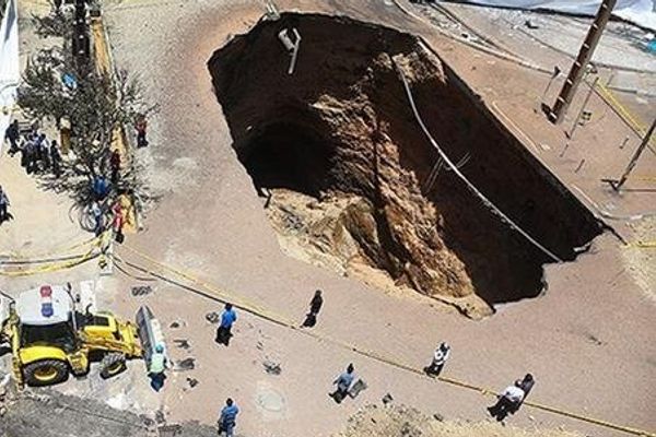 الهبوط الأرضي في إيران وصل إلى حالة "حرجة للغاية".. ونحو نصف السكان معرضون للخطر
