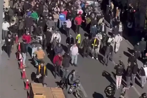 کانال وابسته به سپاه پاسداران: اعتصاب بازاریان راه را برای جنگ مجدد اسرائیل هموار میکند