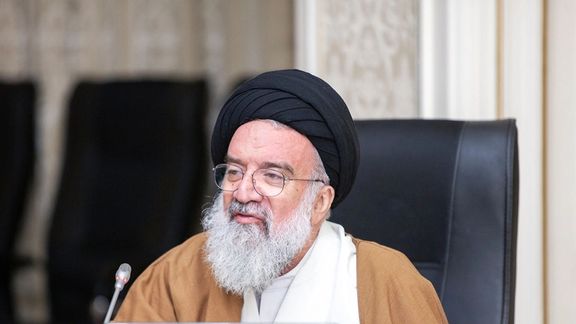 مسؤول إيراني: يجب أن نرفع شعار "الموت لأميركا" حتى تتحلى بالإنسانية