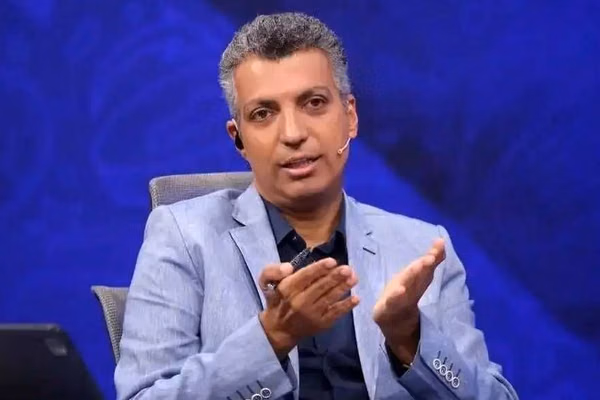 پاسخ فردوسیپور به قلعهنویی: پولی که برای بیش از ۱۰۰ نفر گرفتیم، از پاداش شما کمتر است