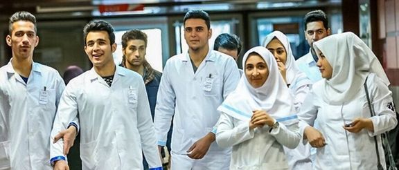 عضو کمیسیون بهداشت مجلس: معلوم نیست ۳۵ هزار پزشک عمومی به کجا مهاجرت کردند