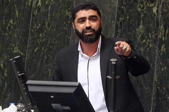 راستینه، نماینده مجلس: خامنهای با سخنان خود خط ممتد خیانت آمریکا را روشن کرد