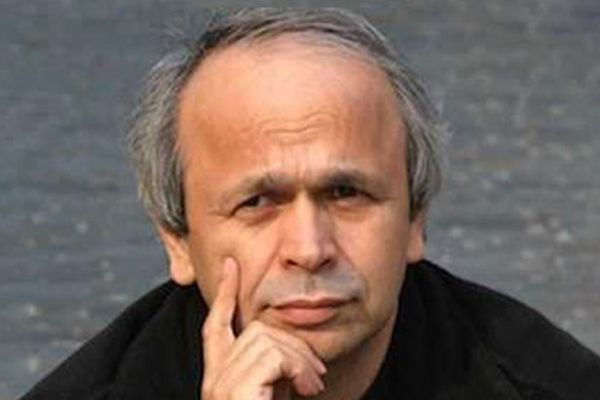 انتحار كاتب إيراني ساخر معارض للنظام بسبب "الحنين للوطن وعدم التكيف مع الغربة"