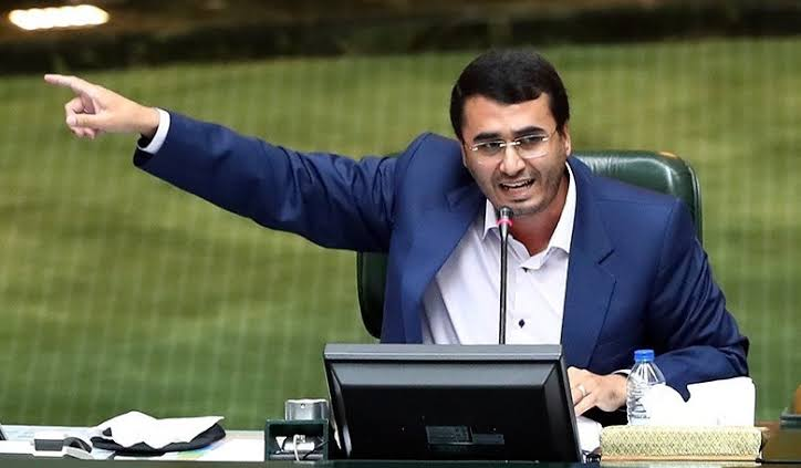عضو رئاسة البرلمان الإيراني: "العدو" قاتل "والدنا" ولا يفكر في السلام