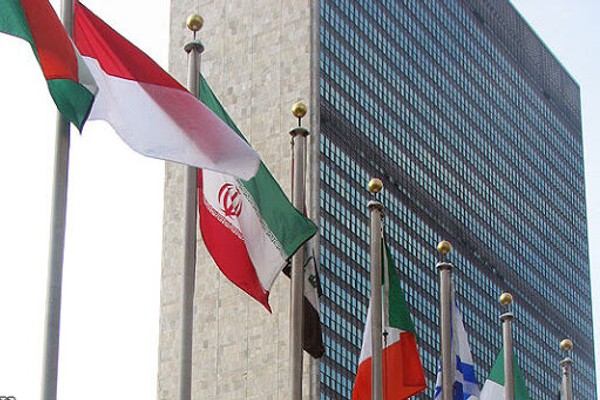 إيران تغير سفيريها لدى الأمم المتحدة وجنيف.. وتعين سفراء جددًا في عدد من الدول بينها لبنان