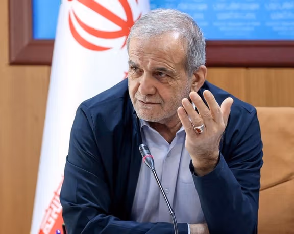 مسعود پزشکیان: مذاکره میکنیم اما از هیچ تهدیدی نمیترسیم