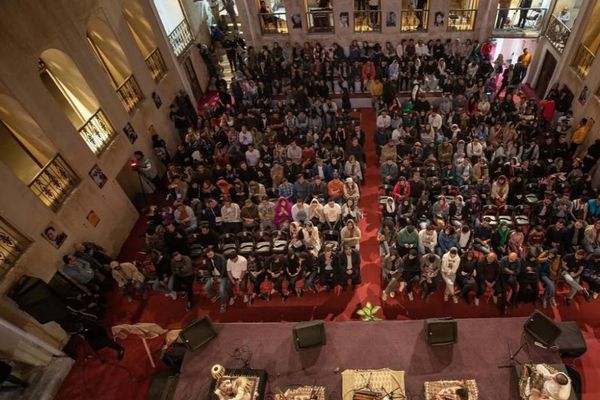 وسط رفض واسع.. الحكومة الإيرانية تمنع إقامة مهرجان "كوتشة" الموسيقي وتنقله إلى قاعة مغلقة