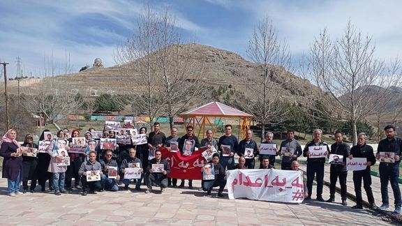 تجمع احتجاجي لعائلات السجناء السياسيين المحكومين بالإعدام في مدينة سنقر الإيرانية