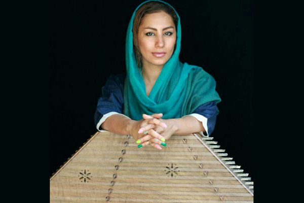 دوافع الجريمة غامضة.. مقتل أستاذة للموسيقى بجامعة طهران رميًا بالرصاص