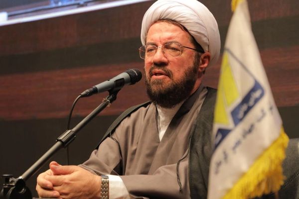 مدرس حوزه علمیه: مسئله بیحجابی اورژانسی شده است