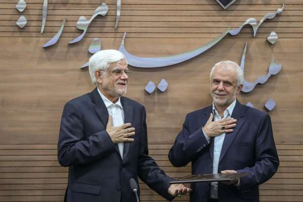 رویداد ۲۴: رییس پیشین بنیاد شهید بهدلیل تابعیت مضاعف فرزندش برکنار شد
