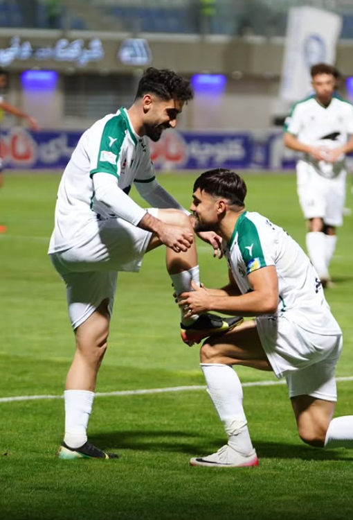 گل‌گهر ۱-۲ ذوب‌آهن؛ برد غیرمنتظره گاندوها برای خروج حدادی‌فر از بحران