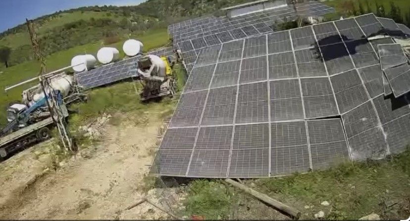 ارتش اسرائیل: ویدیوی آسیب رساندن سربازان به پنل‌های خورشیدی در جنوب لبنان بررسی می‌شود