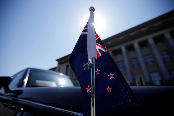 نیوزیلند سفارت خود در ایران را موقتا تعطیل و خدمات کنسولی را به آنکارا منتقل کرد