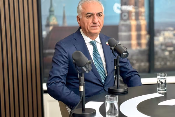 شاهزاده رضا پهلوی: نقض حاکمیت ملی همسایگان ایران را محکوم میکنیم