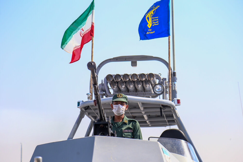 سپاه پاسداران از کشته شدن یکی از نیروهای خود در حمله به ماهشهر خبر داد