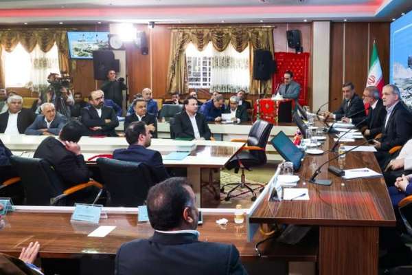 پس از انتقاد از سدسازی و واکنش پزشکیان، صدا و سیما پخش زنده را قطع کرد