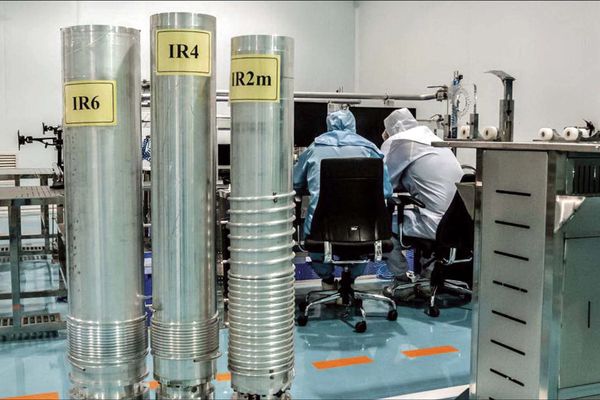 لندن وباريس تتفقان على جدية الخطر النووي الإيراني.. وضرورة مواجهته