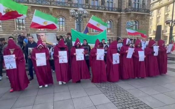 تجمع در شهرهای مختلف جهان برای حمایت از زنان در روز ۸ مارس