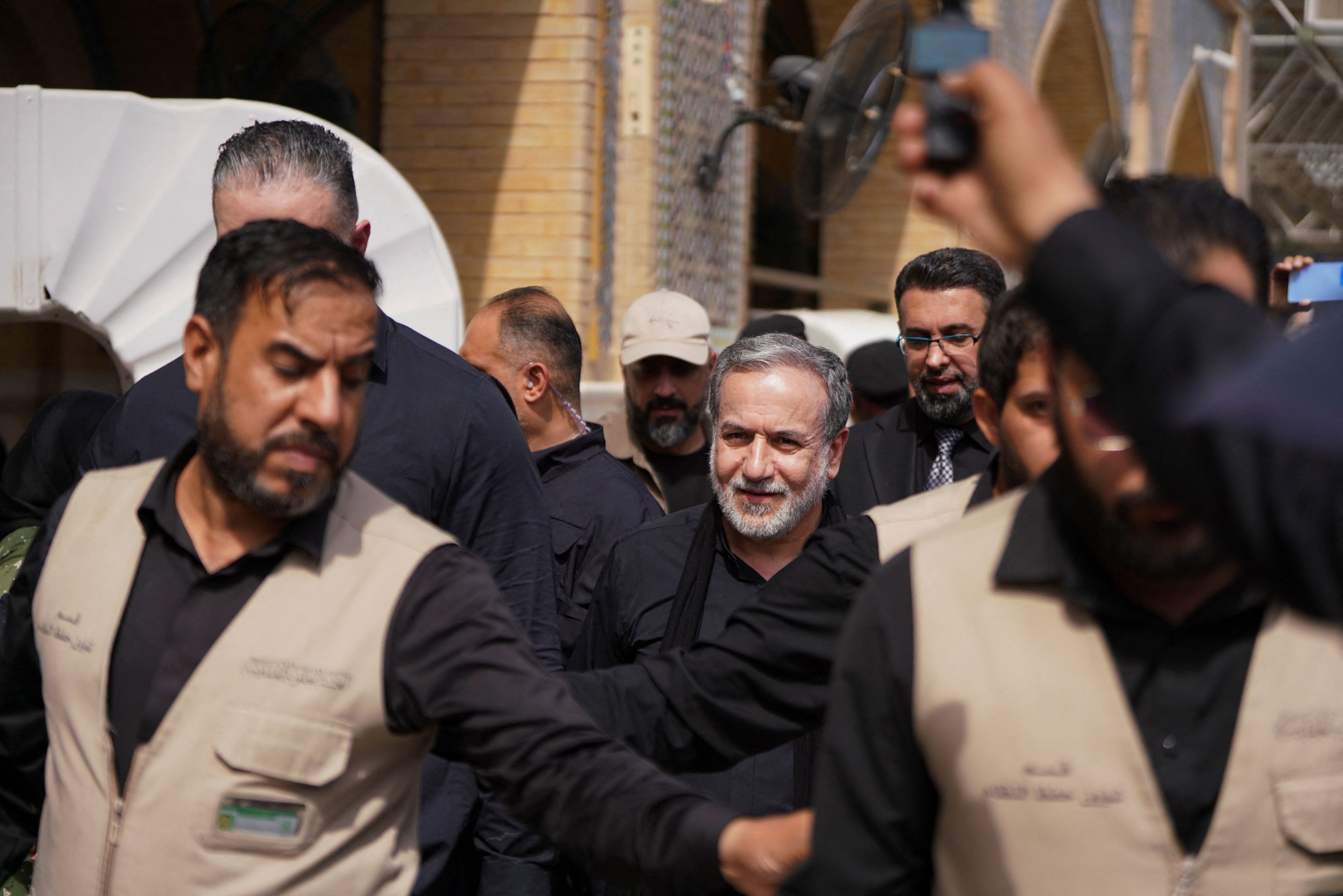 Iranian lawmaker threatens to impeach Foreign Minister Araghchi
