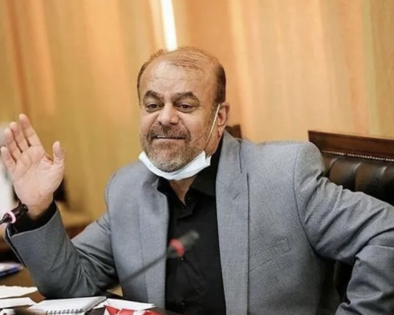 نماینده مجلس، «آقازاده» رستم قاسمی را به همکاری با مشاور بازداشت شده او متهم کرد