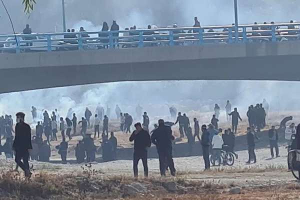 Iran Media Warn Of 'A Major Social Explosion' If Prices Continue To Rise