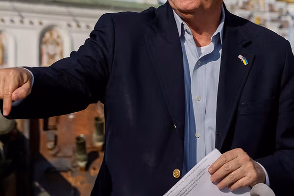 ليندسي غراهام: في عهد ترامب لا ينبغي التوصل إلى اتفاق مع إيران شبيه بالاتفاق النووي السابق