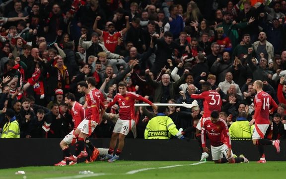 منچستریونایتد ۵(۷)-(۶)۴ لیون؛ شیاطین سرخ رویاییترین شب سال را در اولدترافورد رقم زدند