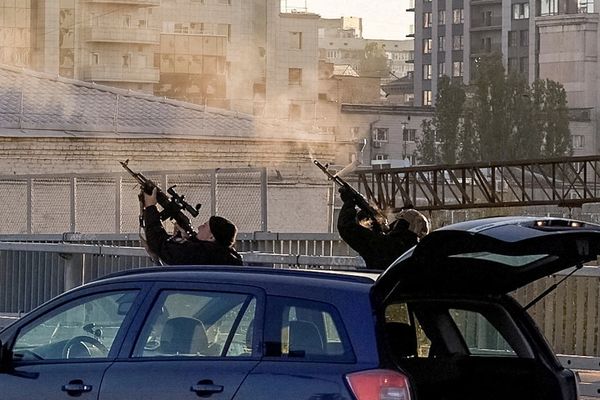 أستراليا تحذر السلطات الإيرانية من القمع الوحشي للانتفاضة العامة