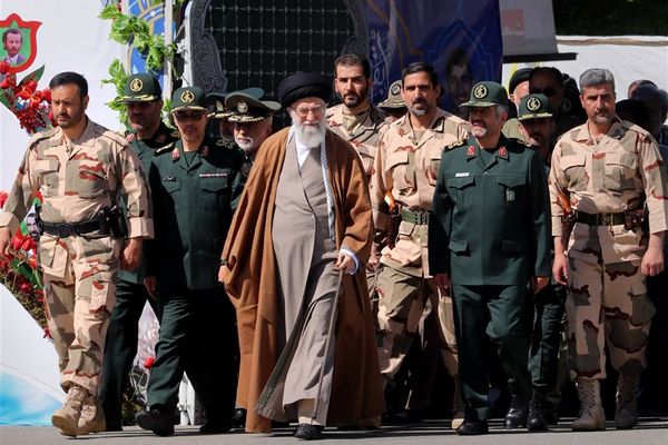 برلماني إيراني: الهجمات الإسرائيلية استهدفت مسؤولي النظام وعائلاتهم