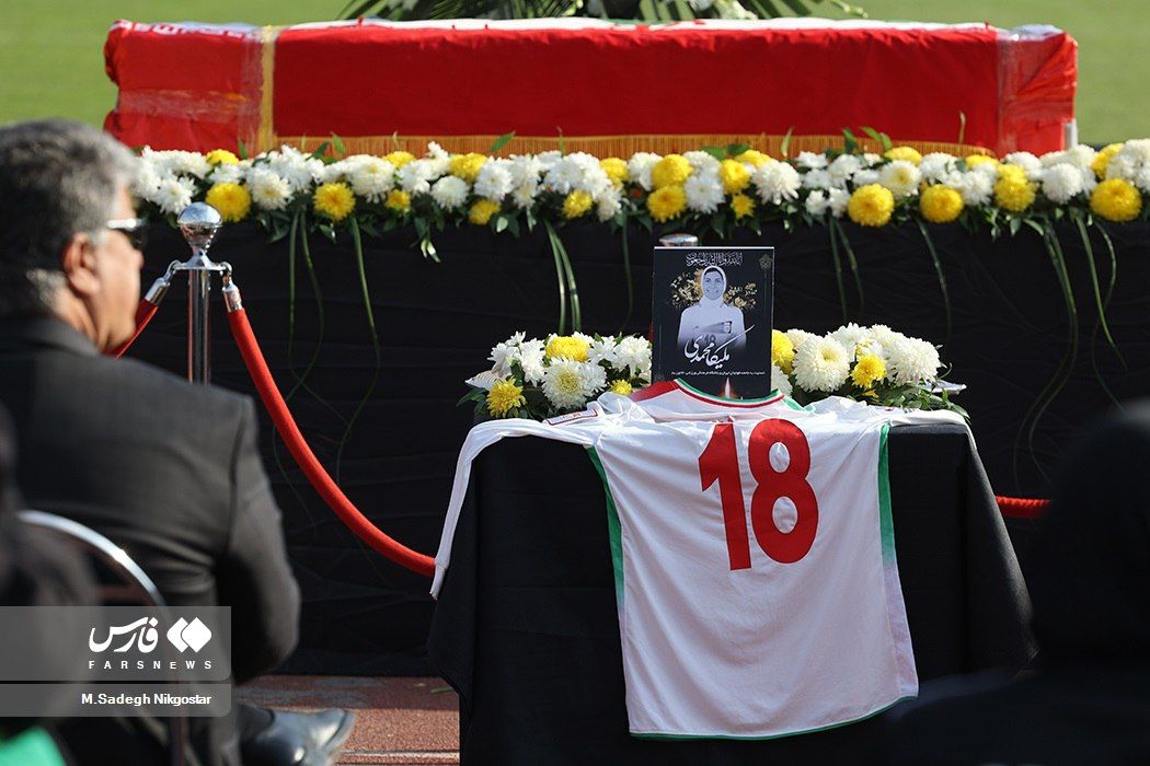 بدرقه پرکنایه ملیکا محمدی؛ ملی‌پوشی که برای اولین و اخرین‌بار به استادیوم آزادی رفت