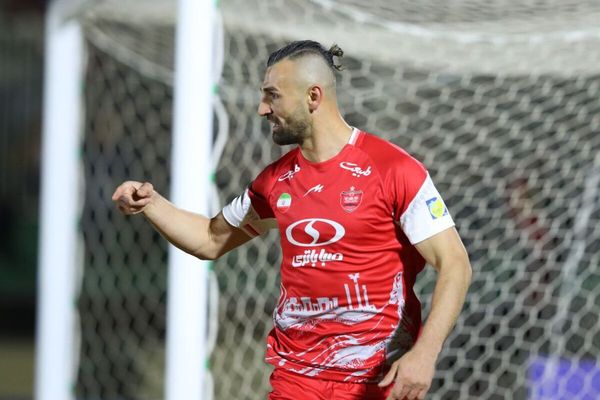 سردار دورسون: میخواستم در پرسپولیس از فوتبال خداحافظی کنم، میماندم آقای گل میشدم