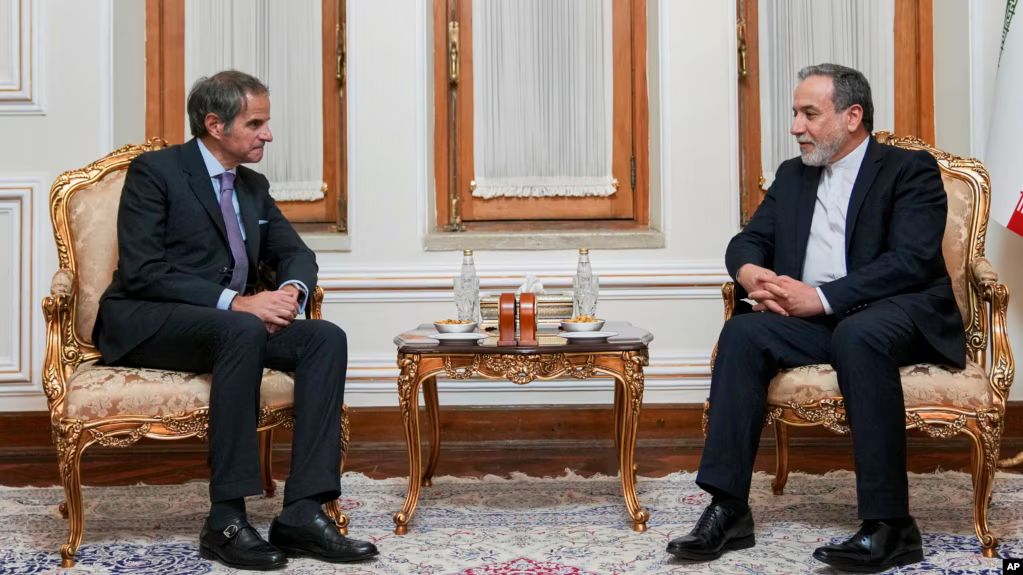 ترامب عارض هجوما إسرائيليا على منشآت إيران.. وغروسي يؤكد سعي واشنطن لاتفاق "بسيط"