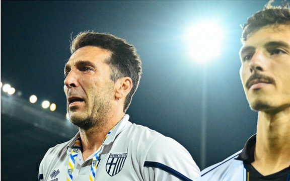 بوفون نتوانست پارما را به سریآ فوتبال ایتالیا برگرداند