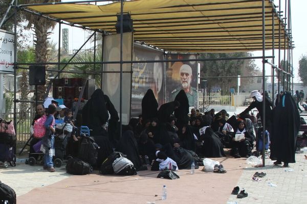 عشية "زيارة الأربعين".. طهران تغلق المعابر الحدودية المؤدية للعراق أمام الزوار الإيرانيين