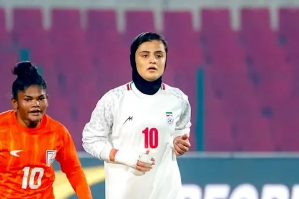 فاطمه پسندیده، شماره ۱۰ تیم ملی زنان ایران، به استرالیا پناهنده شد