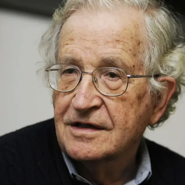 افشای روابط نزدیک نوام چامسکی با جفری اپستین در پی انتشار اسناد تازه