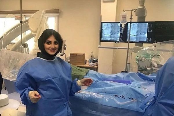 "النظام الطبي" في إيران يطالب بمحاسبة المقصرين في حادثة انتحار الطبيبة برستو بخشي