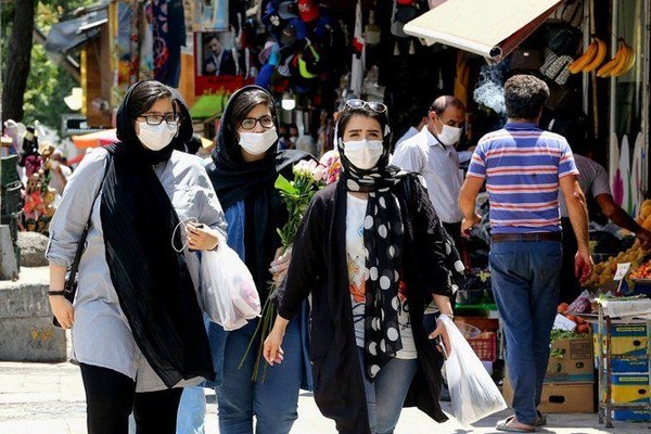 استطلاعات "إيران إنترناشيونال": 70% من الإيرانيين يعارضون السياسات السكانية للنظام