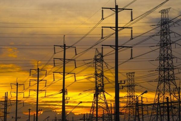 Capital, provinces shut down as Iran's power shortage deepens