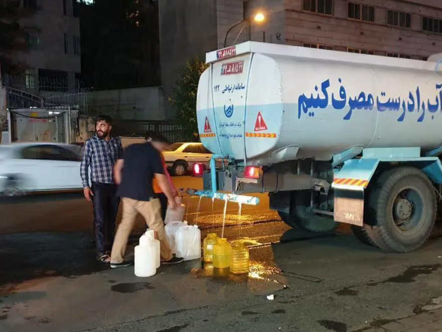 انخفاض المياه في سدود طهران لأدنى مستوى في 100 عام