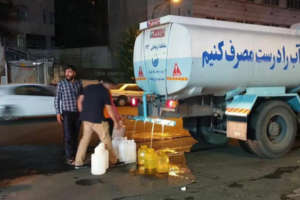 انخفاض المياه في سدود طهران لأدنى مستوى في 100 عام