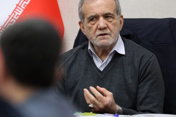 مسعود پزشکیان: به وزیر کشور ماموریت دادم با نماینده معترضان گفتوگو کند