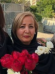 یک زن زندانی درباره کرونا در اوین: معاون زندان گفت بیرون مردم میمیرند، شما هم بمیرید