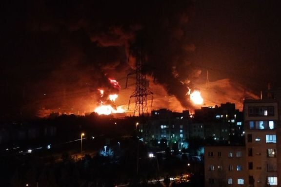 انبار نفت شهران پس از برخورد موشک و آتشسوزی