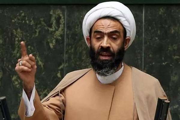 برلماني إيراني: مضيق هرمز بالنسبة لنا شيء يفوق "القنبلة الذرية"