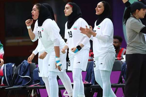 ایران ۲۹-۲۵ ازبکستان؛ تیم ملی هندبال زنان ایران به مدال برنز بازیهای کشورهای اسلامی رسید