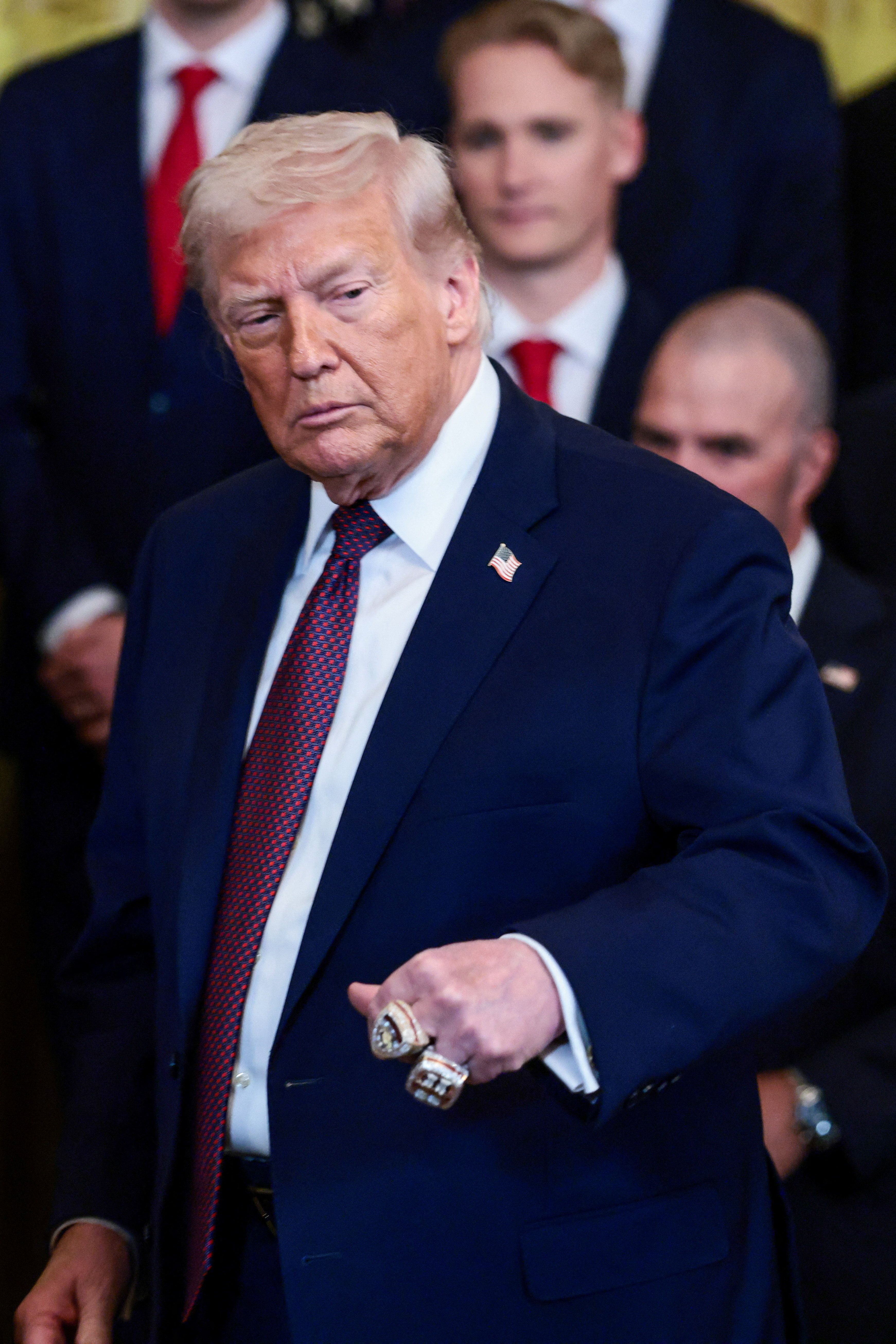 ترامب: خامنئي مريض وعليه التوقف عن قتل الناس