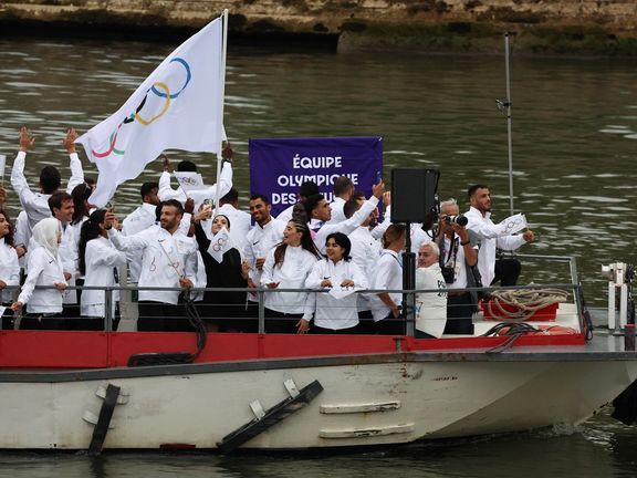 تیم پناهندگان، شامل ورزشکارانی از ایران، در افتتاحیه المپیک پاریس حاضر شدند