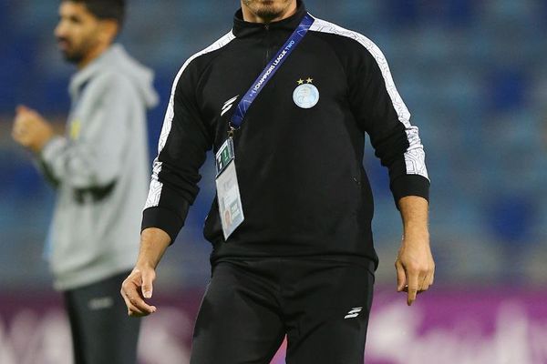 وریا غفوری، سرمربی موقت استقلال در بازی با مس رفسنجان